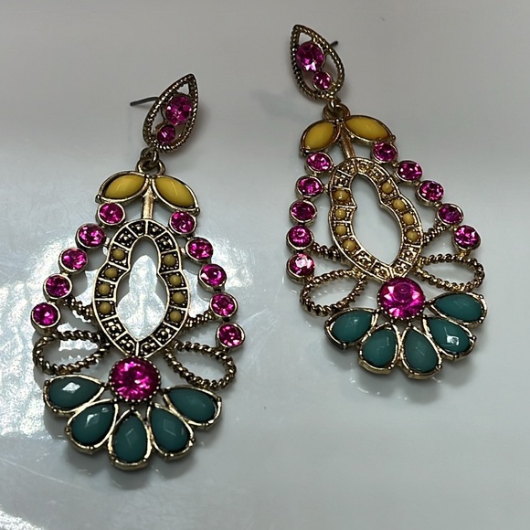 EARRINGS - Picture 7 of 7